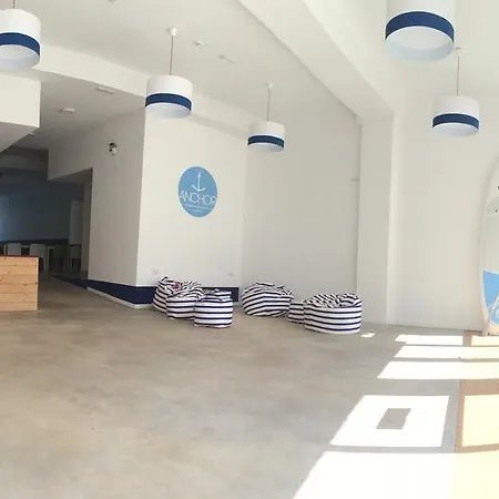 Ancora Hostel *